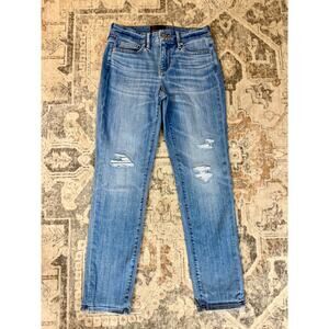 White House Black Market- Mid Rise Girlfriend- Size 00